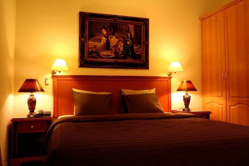 Khalidia Hotel Apartments Дубай Стая снимка